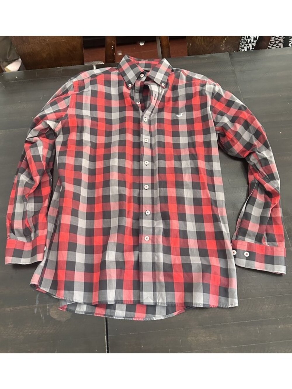 Men’s Southern Marsh Red Plaid Button Down Medium
